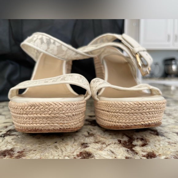 Stuart weitzman ivory lace wedges with gold hardware - Picture 8 of 12